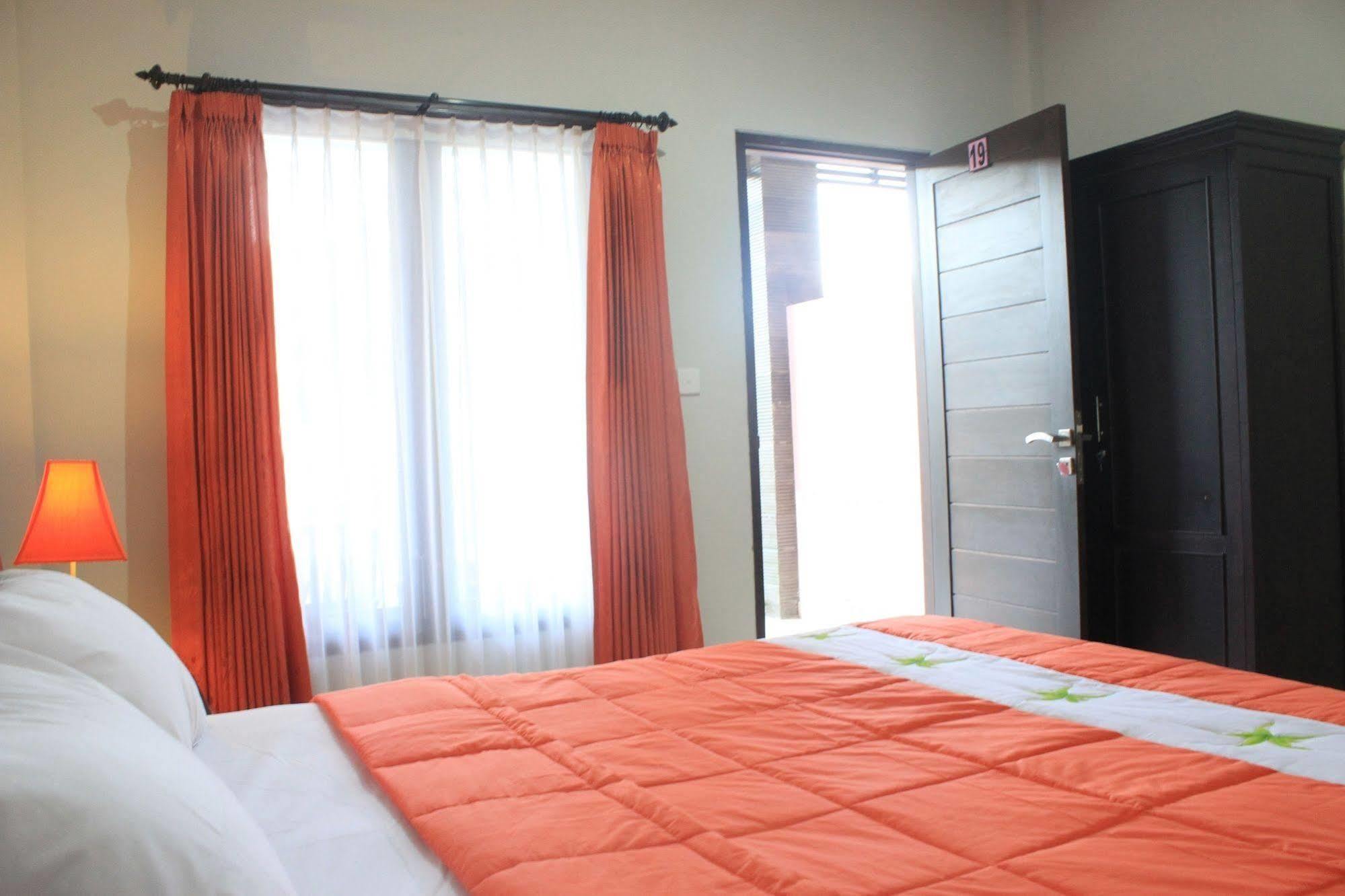 Pecatu Kenanga Inn מראה חיצוני תמונה